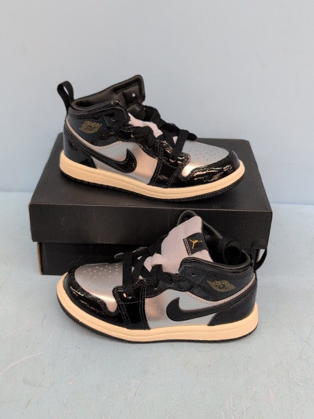 Nike Air Jordan 1 Mid SE TD Sneakers Kids Casual Shoes US 9C Black Metallic Gold